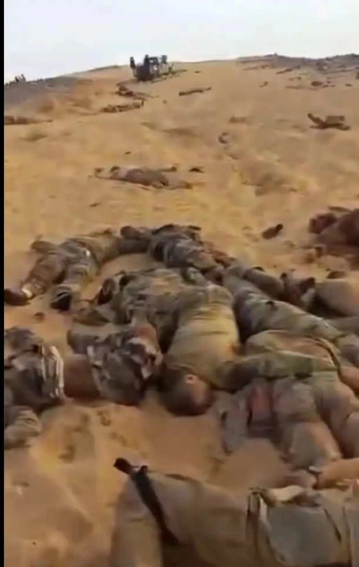 瓦格纳雇佣兵去到非洲被打得溃不成军！
还是由于这些瓦格纳士兵缺少领袖，不知所措的