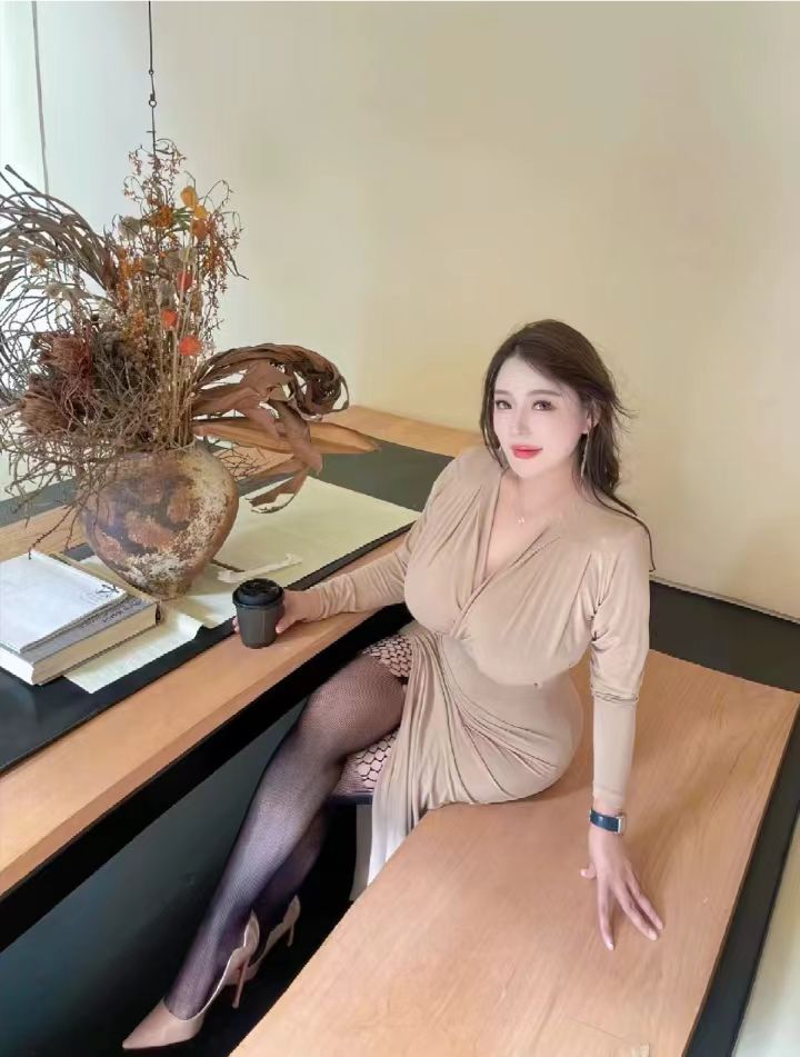 42岁的少妇是老A8吗？这一款你们喜欢吗