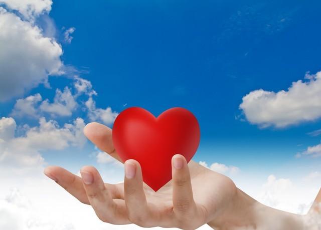 凭良心做人，活得坦荡无畏