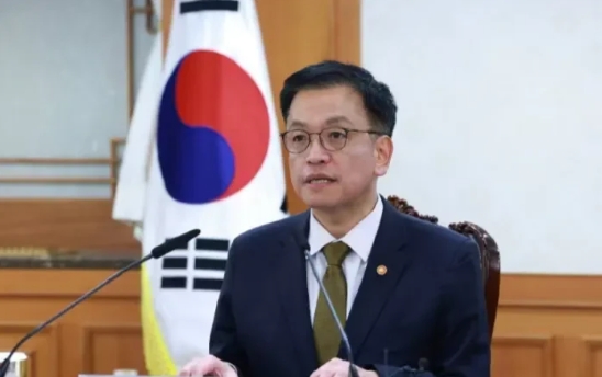 崔相穆真是太强硬了！
就在今天，韩国宪法法院对代总统崔相穆未任命在野党推荐的法官