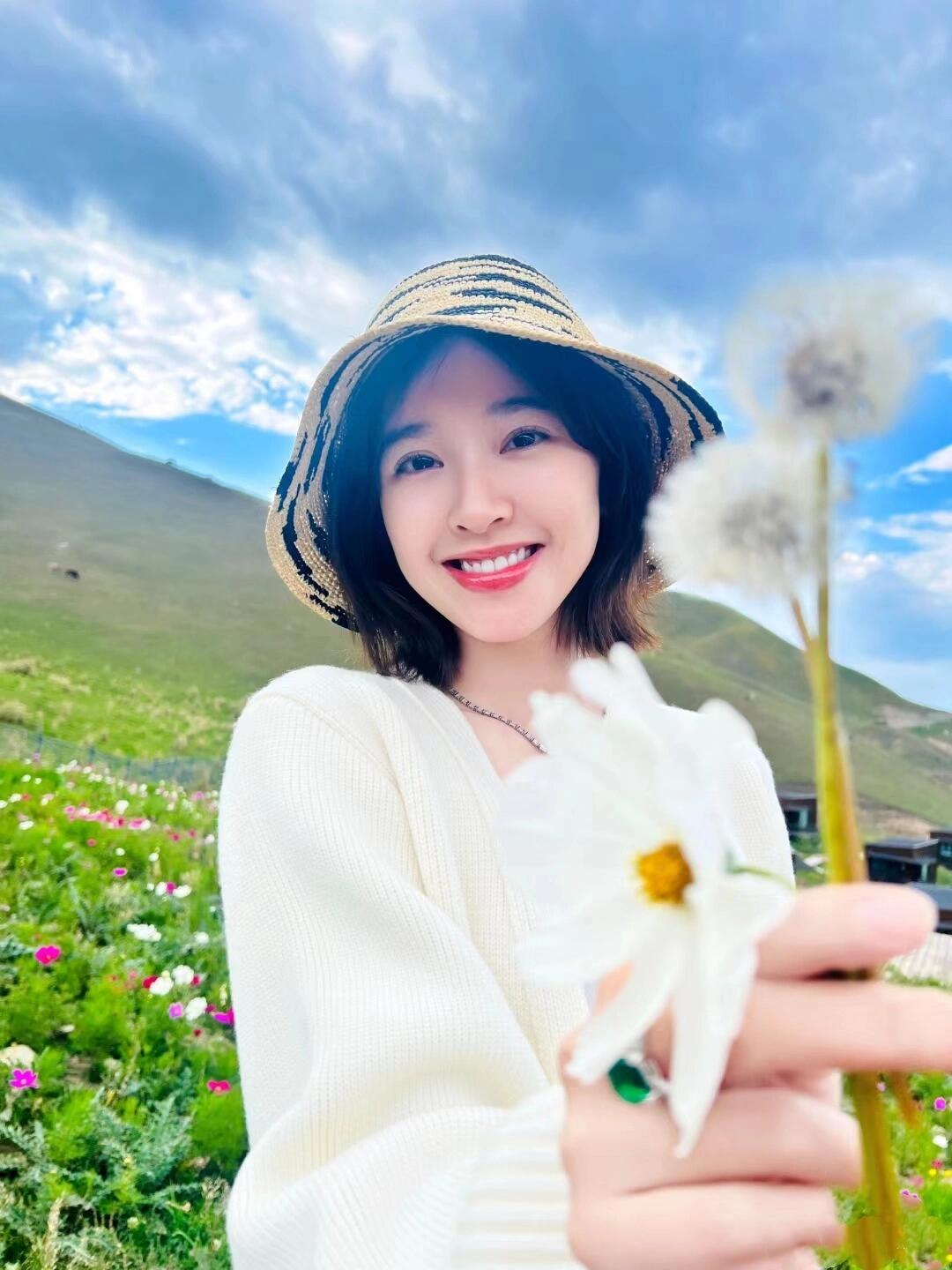 不敢想象唐艺昕的人生有多幸福