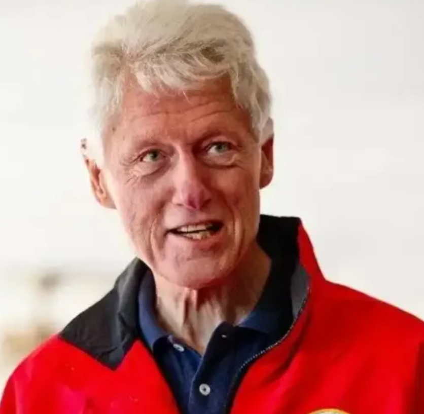 克林顿可能命不久矣！
       克林顿这个美国前总统，在位8年，给美国经济带