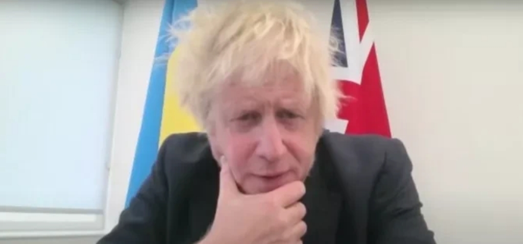 太疯狂了！英国前首相鲍里斯·约翰逊公开喊话俄罗斯最高领导人，称他需要清楚地明白俄