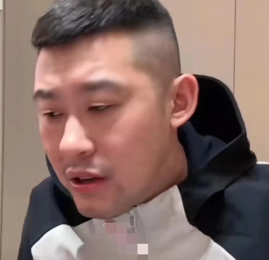 阿厦：永远感谢二驴，对我太好了！

我开播就得给官方5000推流十万加，以前是2
