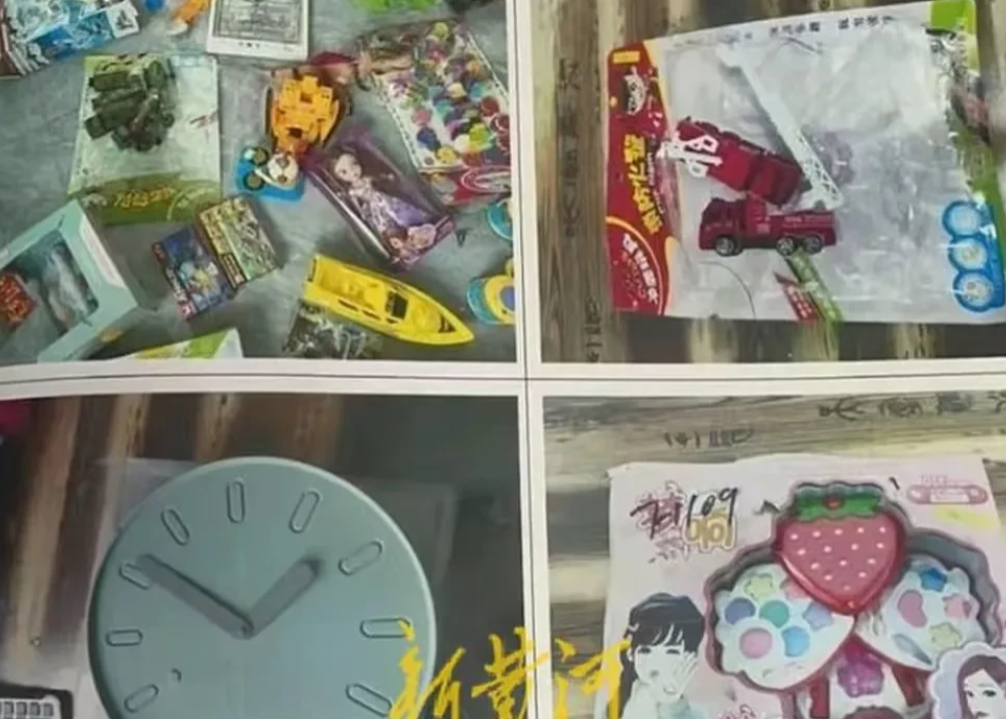 辽宁，女子和商场的租户解约后，租户不腾地方，继续用货柜及货品占用摊位，双方发生纠