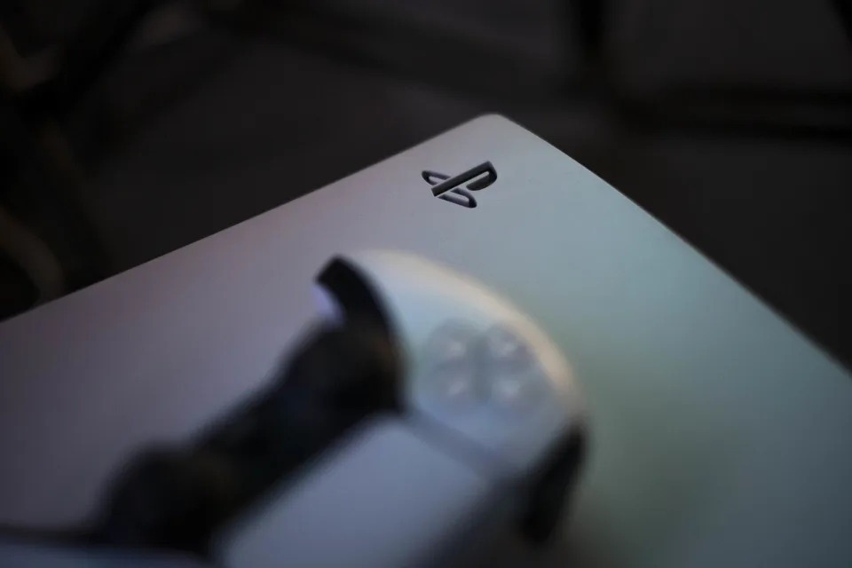 根据索尼（Sony）公布的最新业绩报告，今年第一季度PS5全球销量为450万台，
