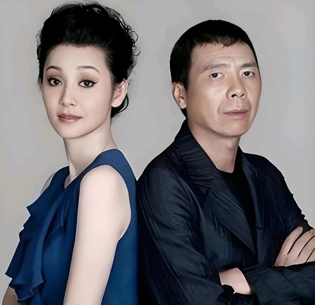导演，冯小刚说，我太太徐帆很聪明。她如果没有打算跟你散，她是想和你过的话，你有点