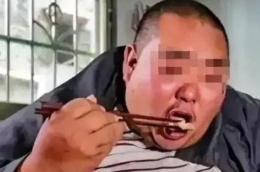江西一位妻子做饭时加猪饲料，半年丈夫长胖80斤……

这年头，婚姻里出现点矛盾，