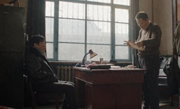 直到秦川吃了大亏，才明白胡兵为何更受重用！
 
所以能干的，办实事的永远得不到重