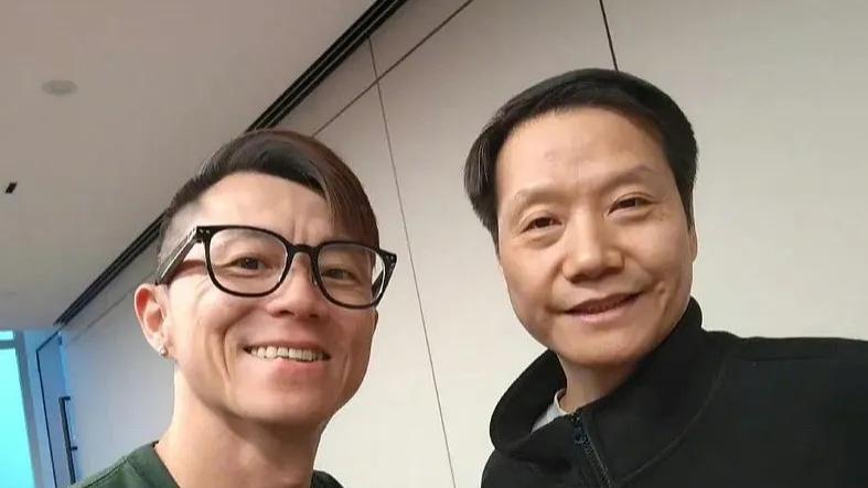 百万人围观出差，这个男人赚疯了