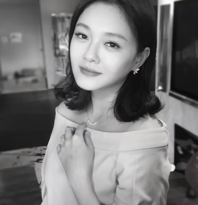 曾经有人问具俊烨和大S的婚姻长久吗？有人就预测，大曲线降至，25年，26年很难过