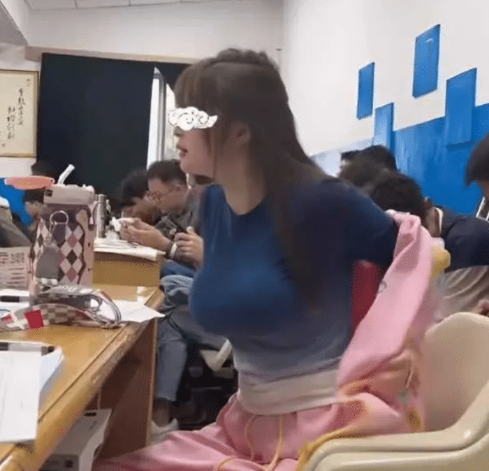 家长会也卷起来了