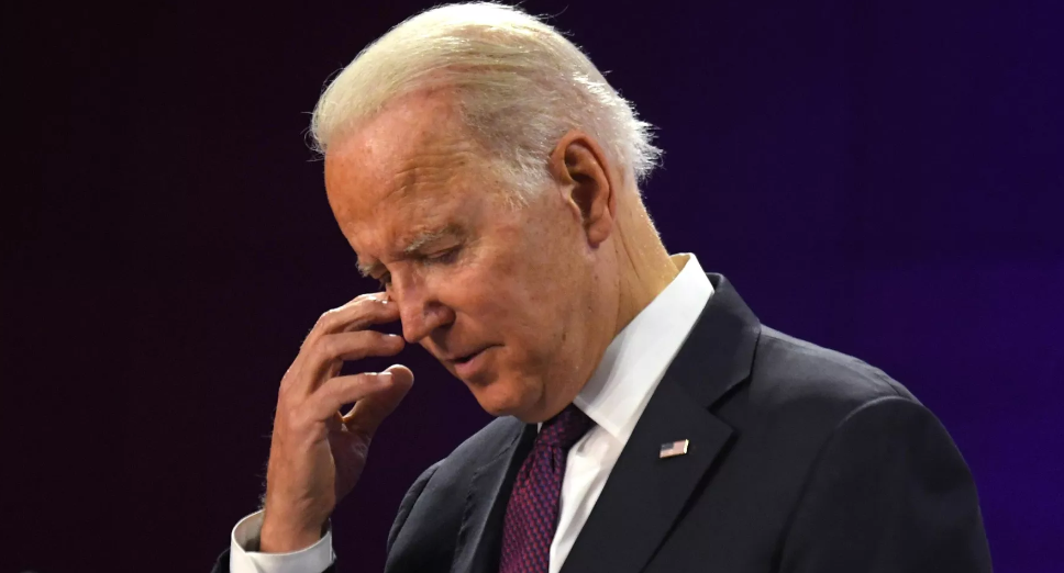 始料未及！拜登真的在周末宣布退选了，这意味着2024年11月份的美国大选将发生翻