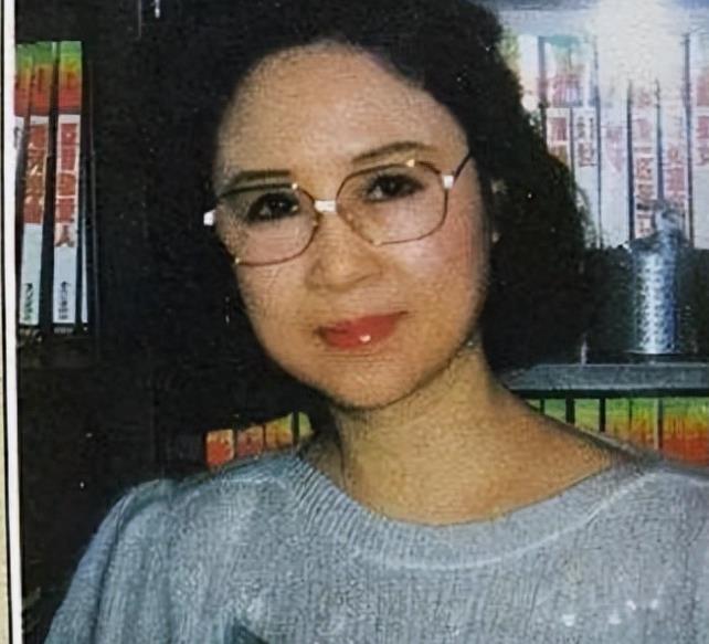 琼瑶没错，自己的生死自己做主，在还没有活到垂暮人嫌的时候离开是最正确的选择！
 