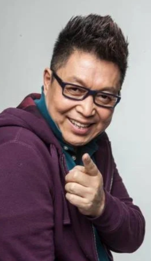 “中国第一男红娘”的情感迷雾