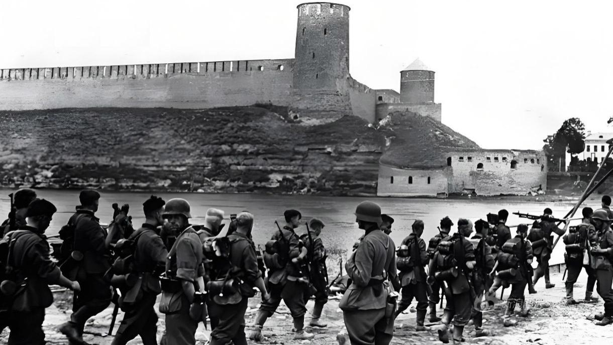 希特勒败亡的开端：列宁格勒围城战-《火星行动》