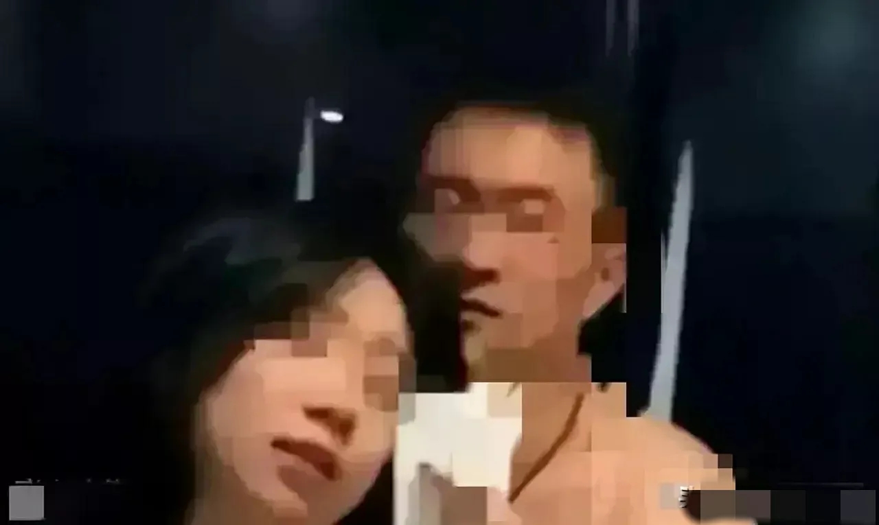 “这个原配太沉住气了！”福建厦门，在一女子趁着丈夫睡着后，用丈夫的指纹解锁手机发