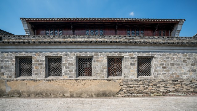 我不爱吃肉，但保姆爱吃，我就炖一大锅排骨给她吃，干活可带劲了