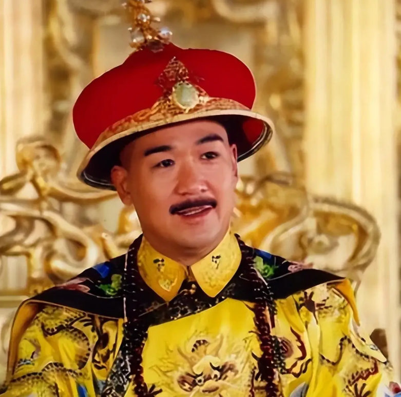 康熙帝12大名臣结局
01.一等公赫舍里·索额图(67岁被赐死)
02.一等超武