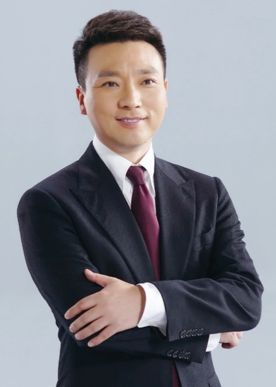 康辉娶了小师妹刘雅洁，丁克多年坦言后悔了