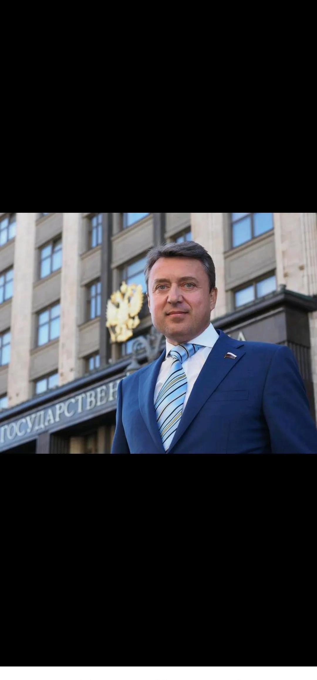 波兰拿核武器对美国说不，因此要挟美国。波兰外长西科尔斯基，在接受彭博社采访中说，