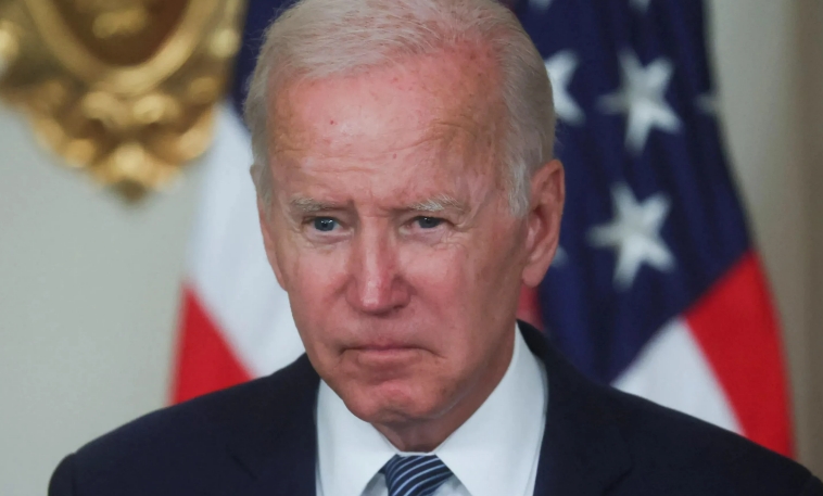 拜登看来真是老糊涂了，一意孤行的制裁中国，最后弄巧成拙，害惨了美国自己。

最新