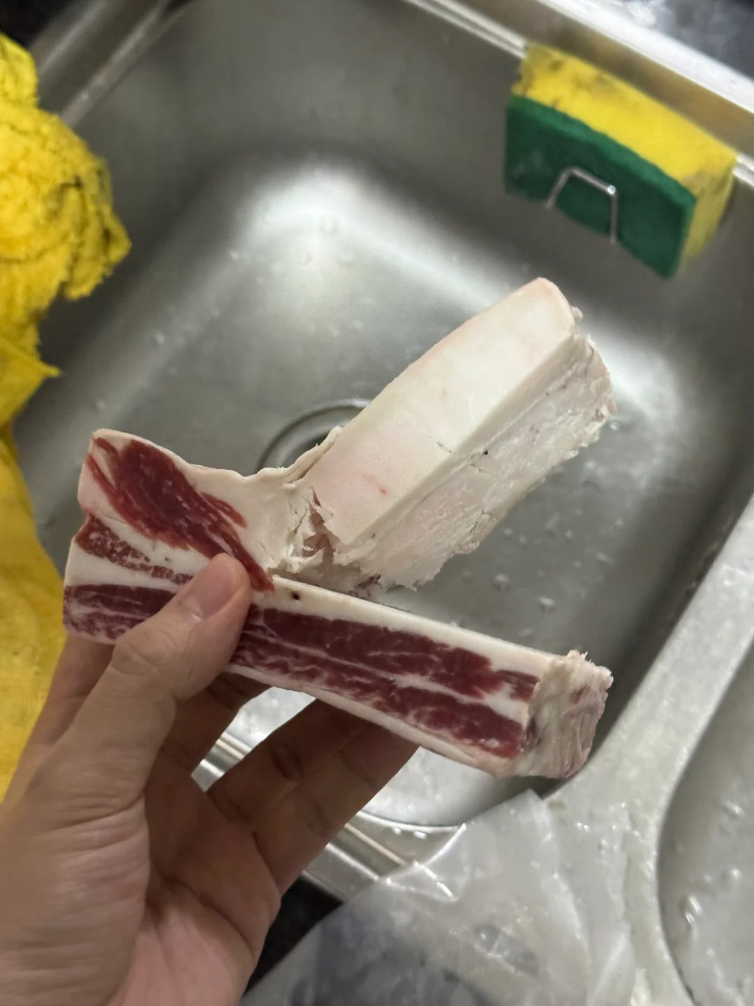 牛排避雷 米小姐生鲜旗舰店
购买了这家的台塑牛排，收到四块，有三块一半都是这种油