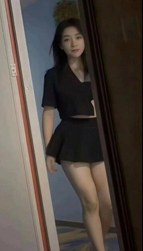 图二短裙的美女已经赢麻了