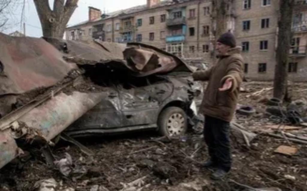 【乌军主动放弃大量据点】

11月11日，塔斯社从俄罗斯军事机构获悉，乌克兰武装