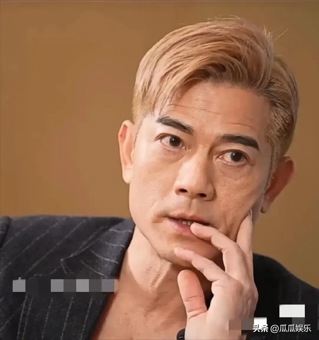 我的天啊，高清镜头下的郭富城原来长得这个样子，我们都被美颜滤镜给骗了！60岁的郭