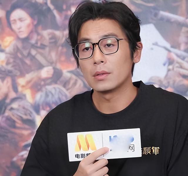 朱亚文最近亮相被嘲“面相变了”,于正当年的话,总算有人信了!(朱亚文颜值超高吗)-第1张图片-九妖电影 朱亚文最近亮相被嘲“面相变了”,于正当年的话,总算有人信了!(朱亚文颜值超高吗)-第1张图片-九妖电影