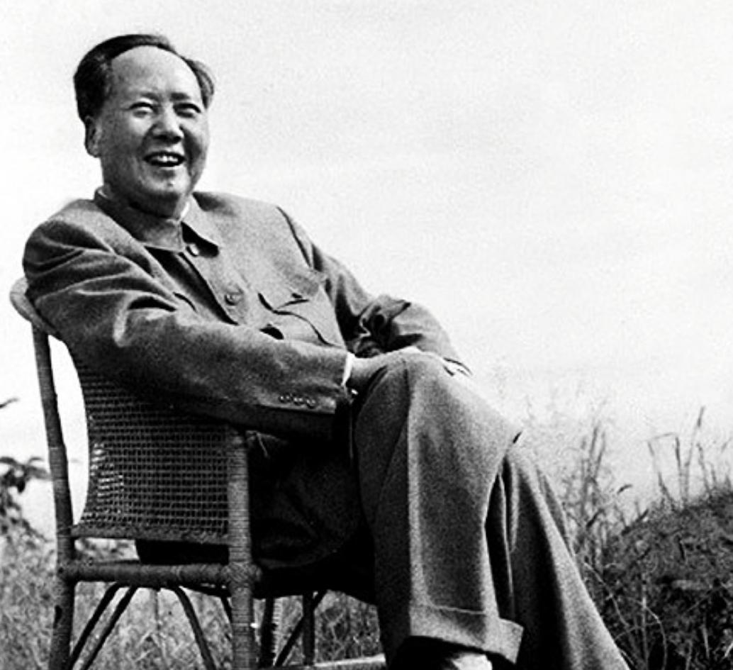 “是毛主席的性格决定了命运！”这是周总理总结的一句话，并且，他还讲了一次毛主席遇