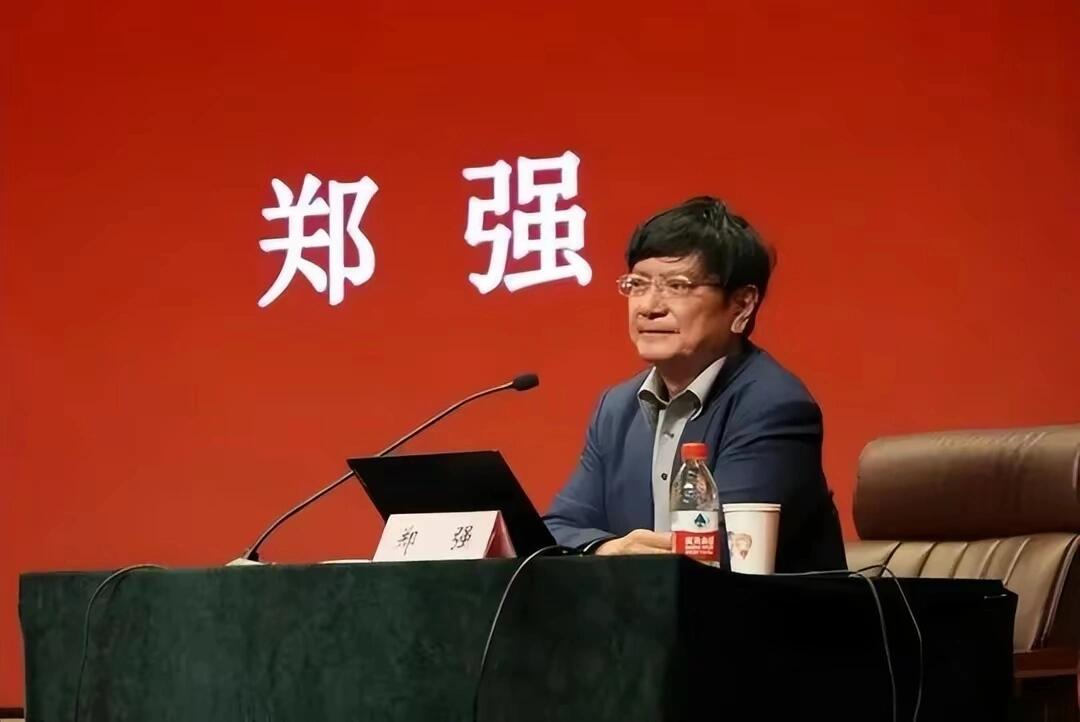郑强：从艰辛中崛起，用才华与魅力征服观众