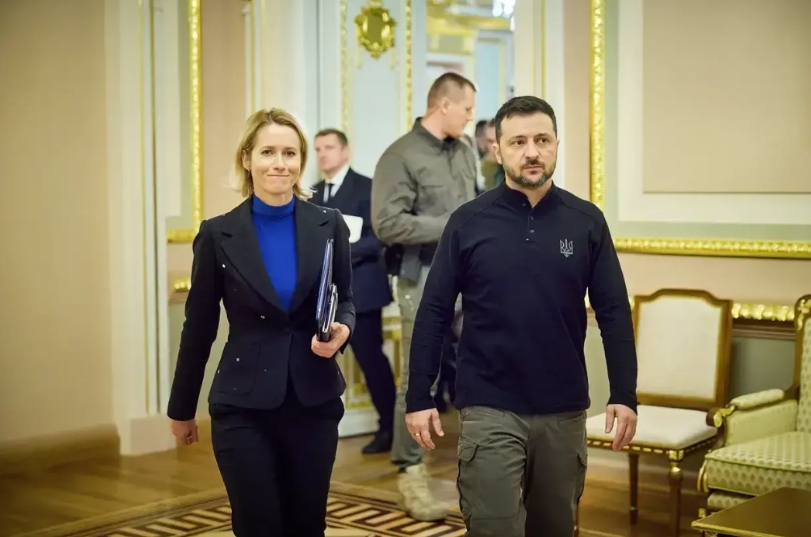 泽连斯基开心了！乌克兰救星到场！
现在，坚定反对俄罗斯的前爱沙尼亚总理卡娅·卡拉