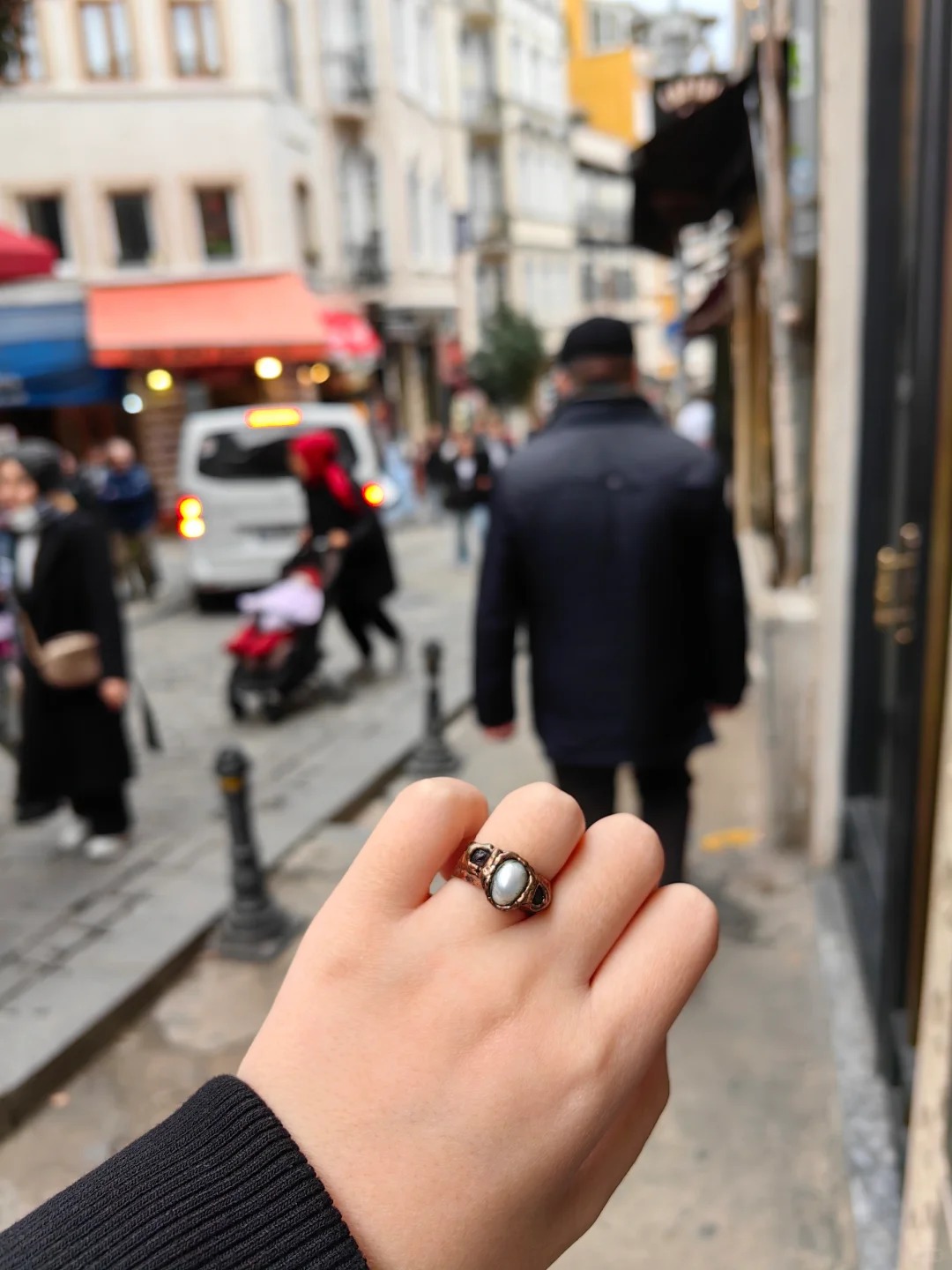 在土耳其因为摘不下买了我的人生戒指
标题党了一下！（忽略我戴戒指的位置）
🥳?