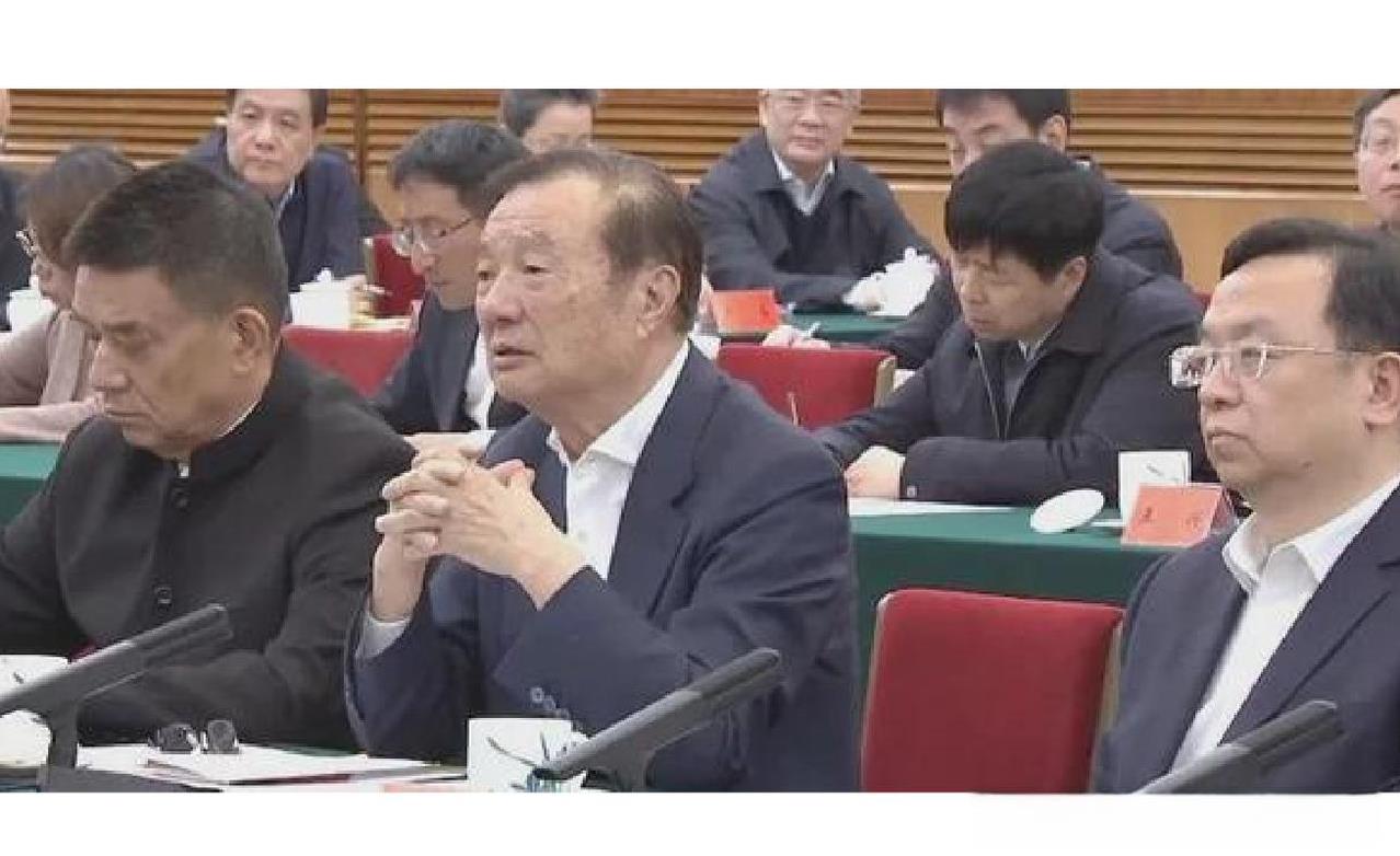 主桌 C 位有任正非、王传福等企业家，马云也现身了，中国企业家要回归啦！
马云想