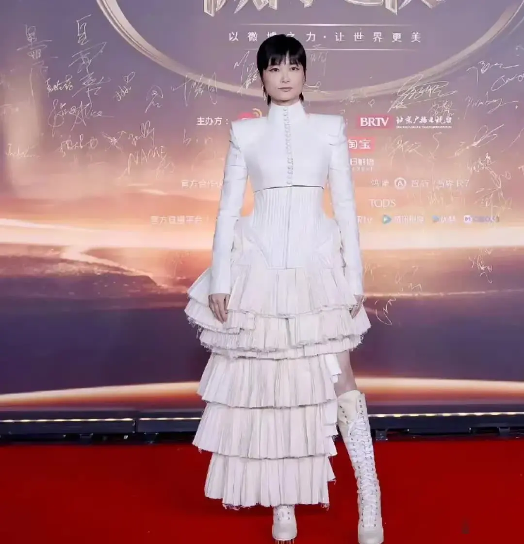演艺界里我最佩服的一个明星就是李宇春