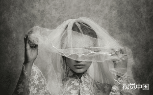 为了给女儿治病，我卖起了鬼新娘