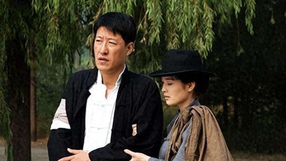 于震：一婚只有7个月，二婚也曾遇危机，幸福背后也有艰辛