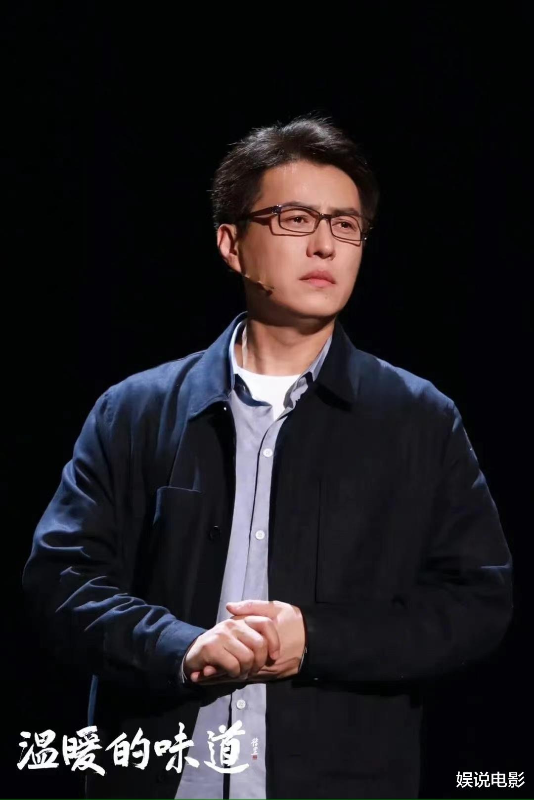 继林更新后，47岁靳东也读博了，有网友在中戏偶遇他上课（靳东几岁读大学）-第8张图片-九妖电影