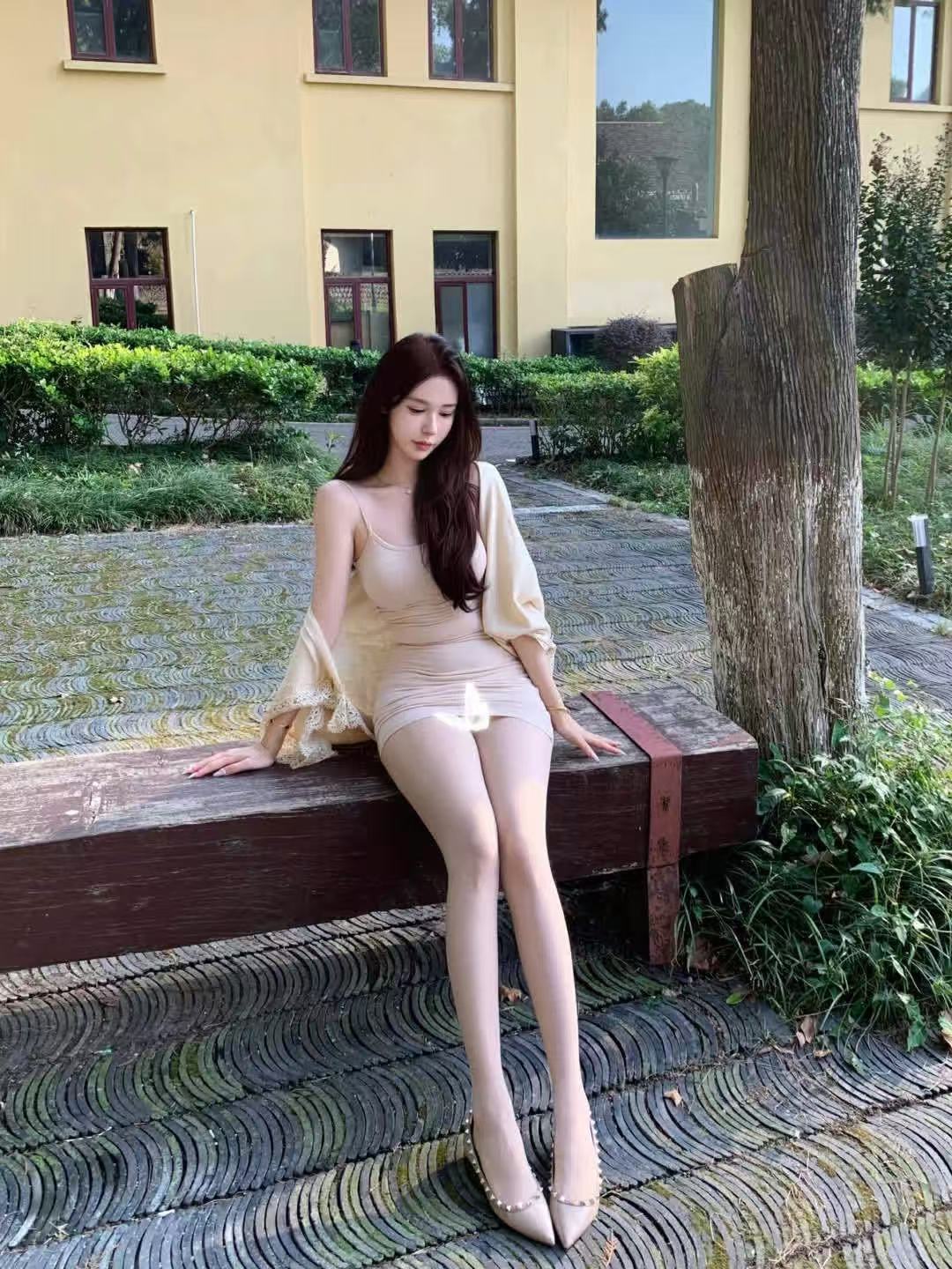 和小姨子在一起满一年了哈哈哈哈
