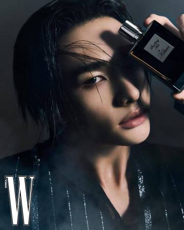 #黄铉辰又封神了#黄铉辰W KOREA海报公开，可以封神的一组