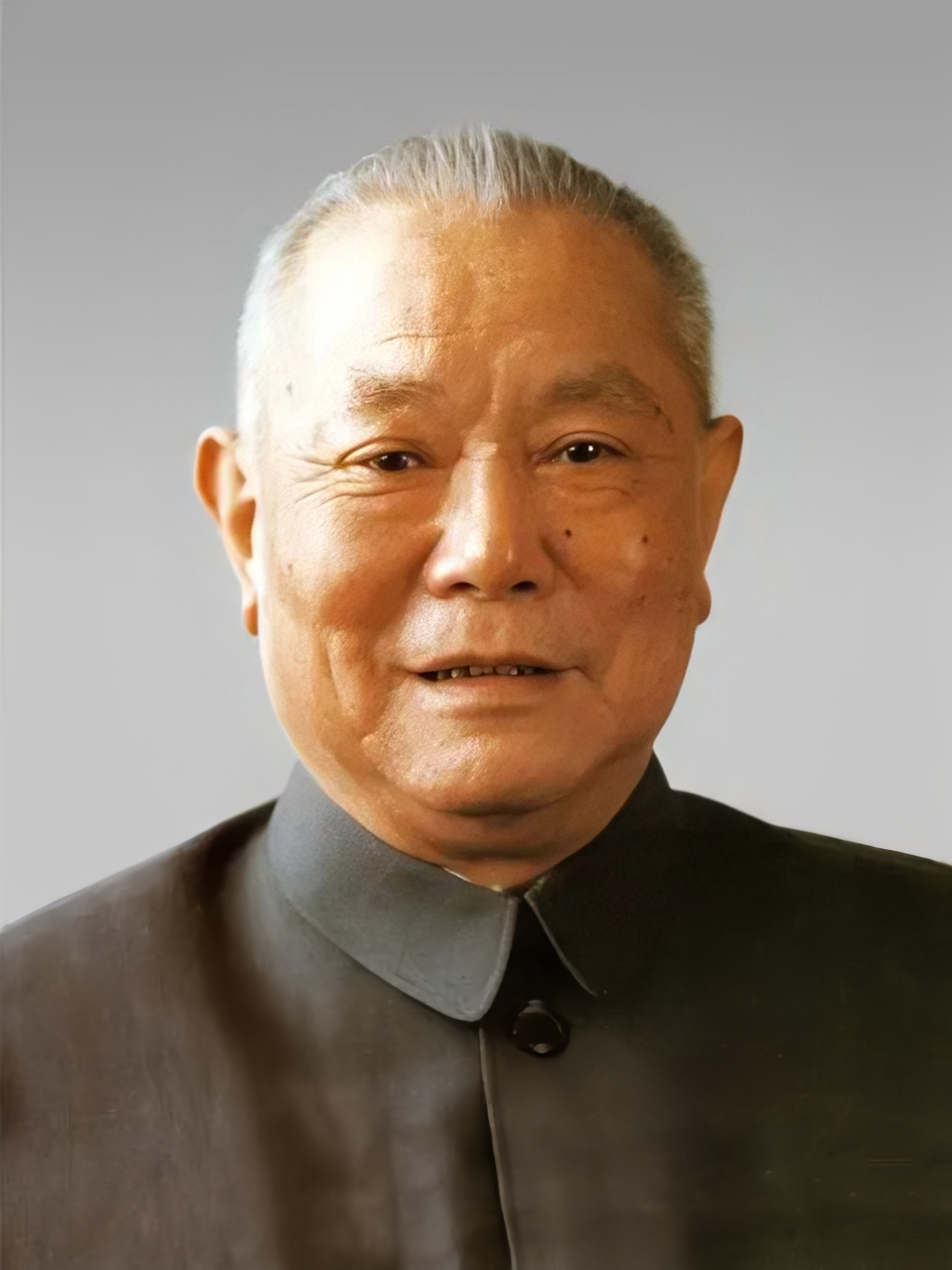 国家主席任期一般两届。1983年李先念当选为国家主席，他的任期到1988年就结束