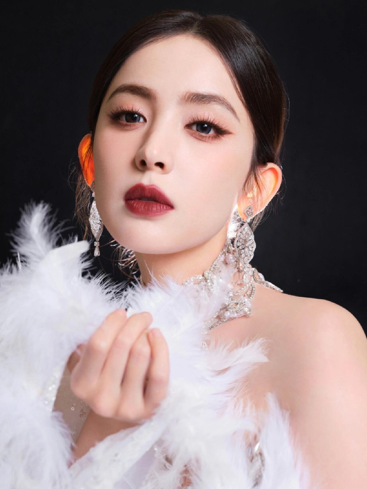 娜扎——身形婀娜多姿