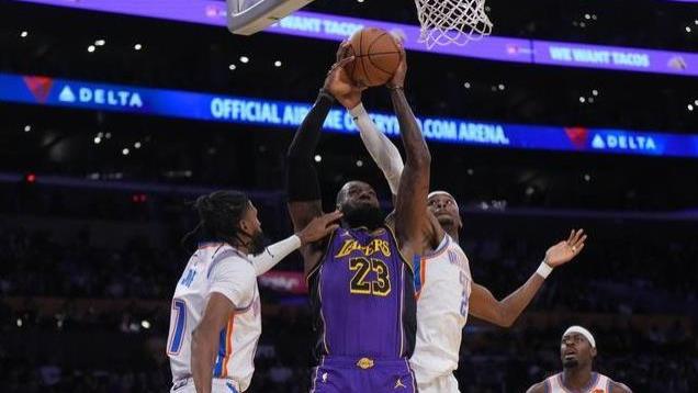 NBA杯：湖人队93-101雷霆！湖人2胜2负净负24分出局！詹姆斯12分