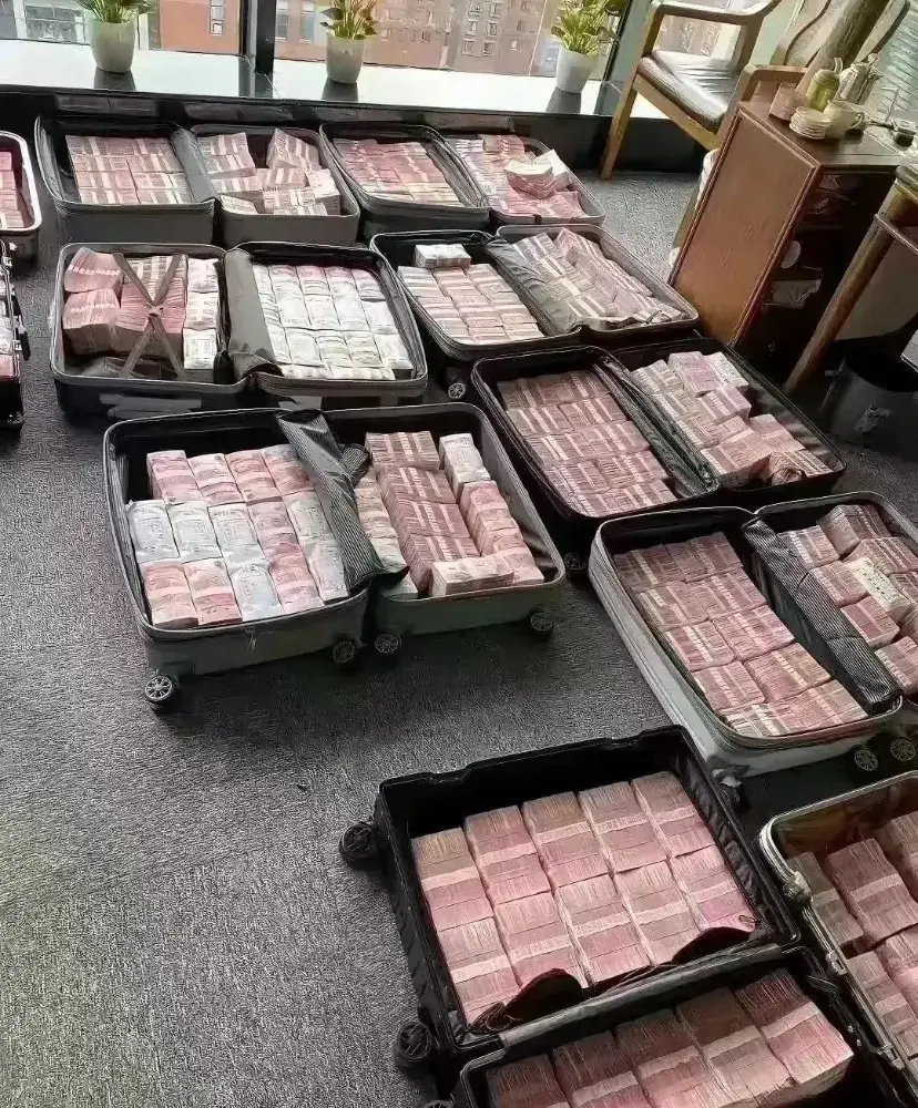 开眼吧？一个人家里搜的