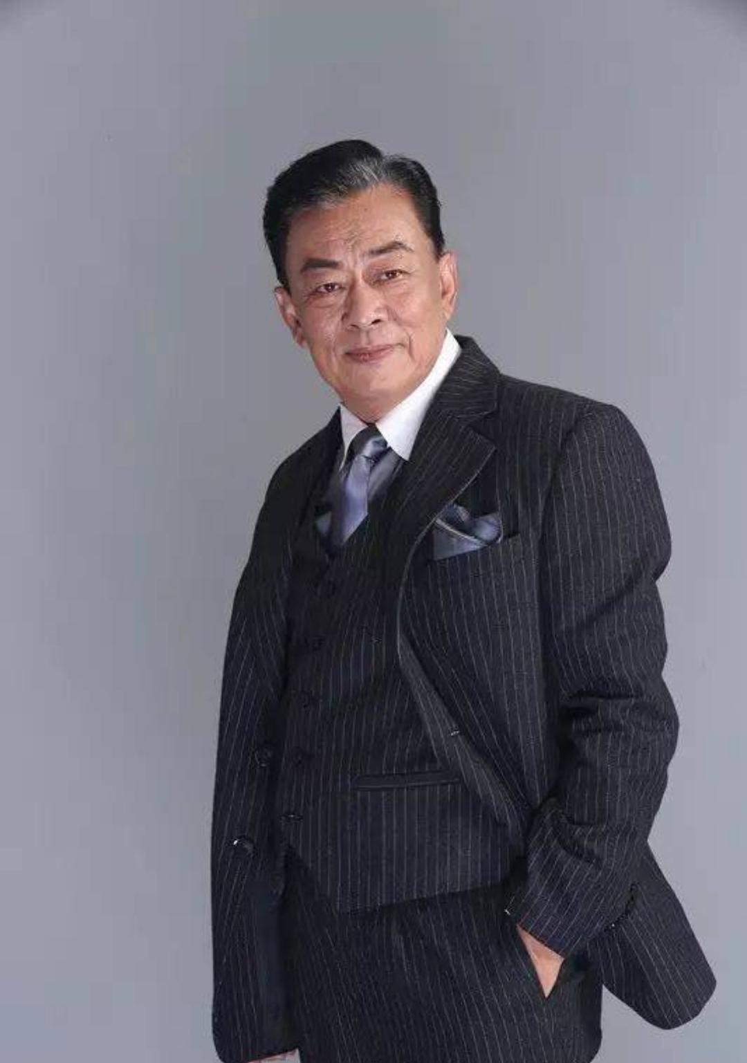 当年，王诗槐离婚后，和有智力残疾的儿子相依为命，一天朋友告诉他一个消息:“你的初