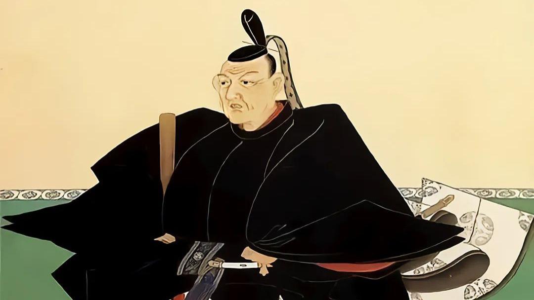 日本天皇统治长达2000多年，为何没有人取而代之？