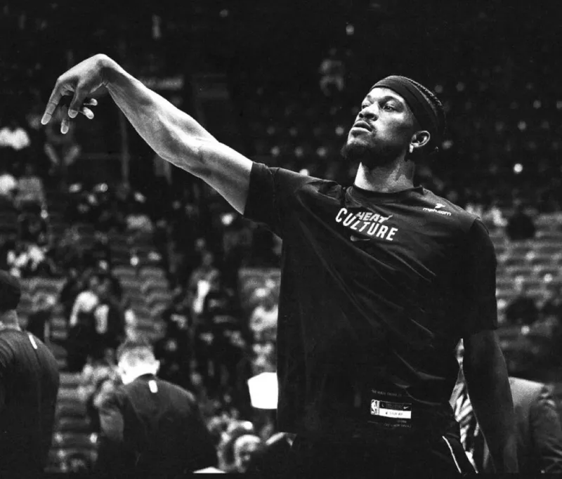 巴特勒已向NBA各队表明，他只会与太阳签订新合同