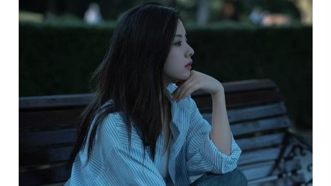 被欲望裹挟的爱：万劫不复的深渊